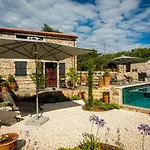 North Point Bed & Breakfast