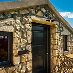 North Point Bed & Breakfast 4*