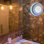 North Point Bed & Breakfast 4*