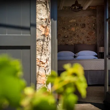 North Point Bed & Breakfast 2*