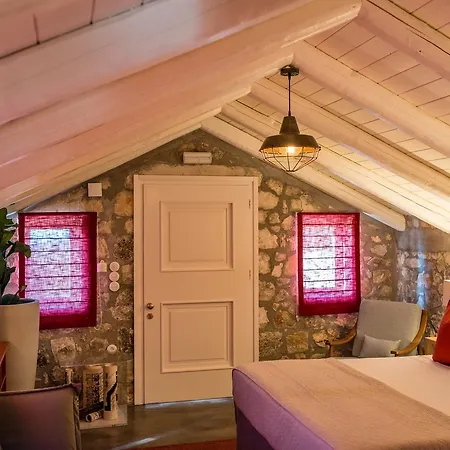 North Point Oda ve Kahvaltı 4*