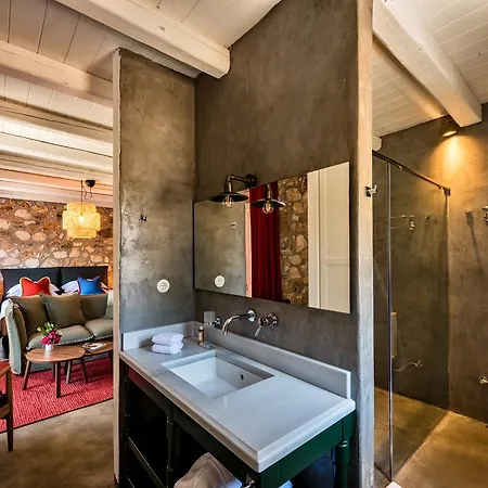 North Point Oda ve Kahvaltı 4*