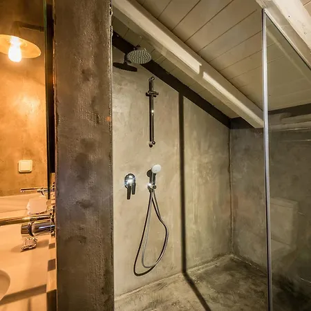 North Point Oda ve Kahvaltı Antipata (Erisos)