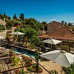 North Point 4* Antipata (Erisos)