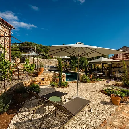 ベッド・アンド・ブレックファスト North Point