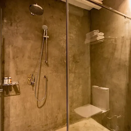 North Point فندق مبيت وإفطار 4*