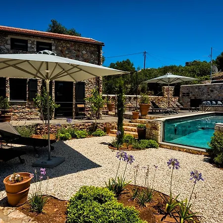 North Point 4* Antipata