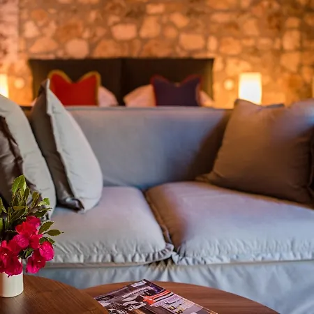 North Point Alojamento de Acomodação e Pequeno-almoço Antipata (Erisos)