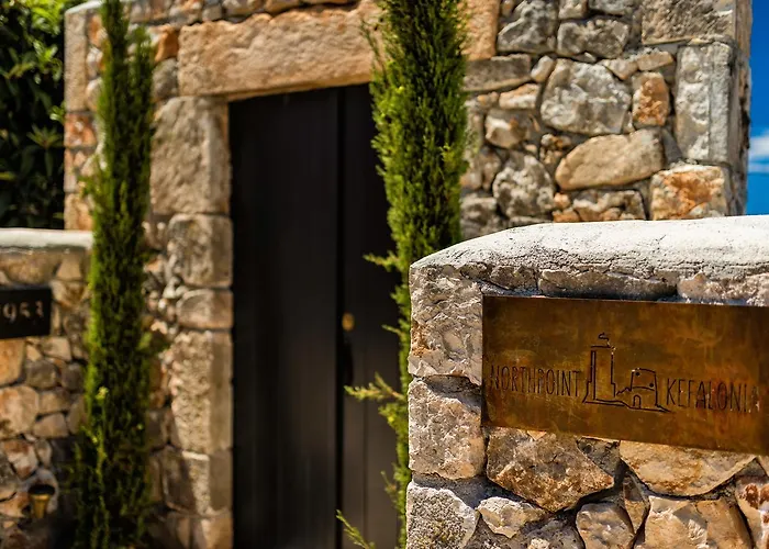 North Point 4* Antipata (Erisos)